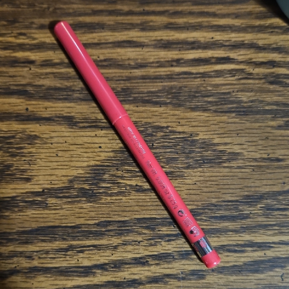 RIMMEL LONDON Exaggerate Full Color Lip Liner - 103 Pink A Punch - NEW